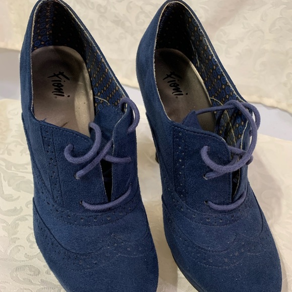 Fioni heels, blue, nice heel, nearly new, size 8.5 - Picture 7 of 7